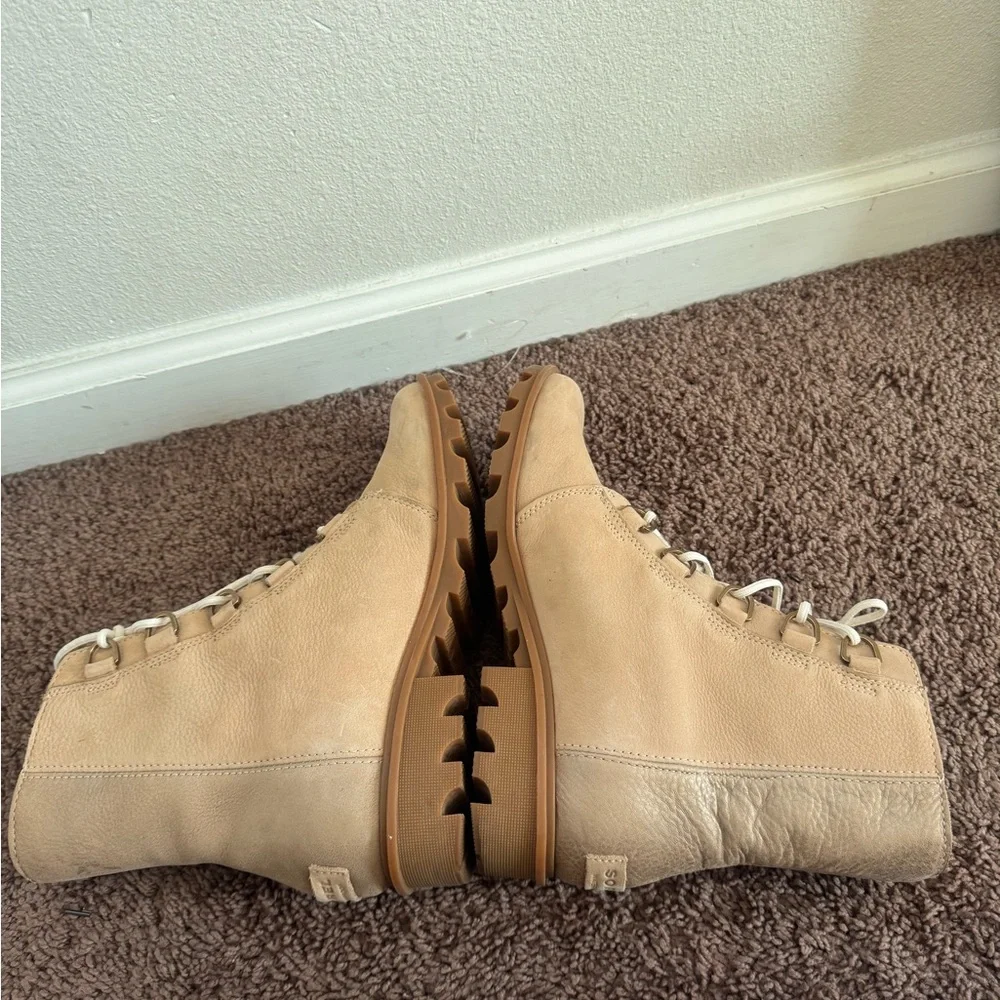 Sorel Phoenix Short Lace Lux Blush Boots Style Sheepskin Size 10 - Picture 10 of 10